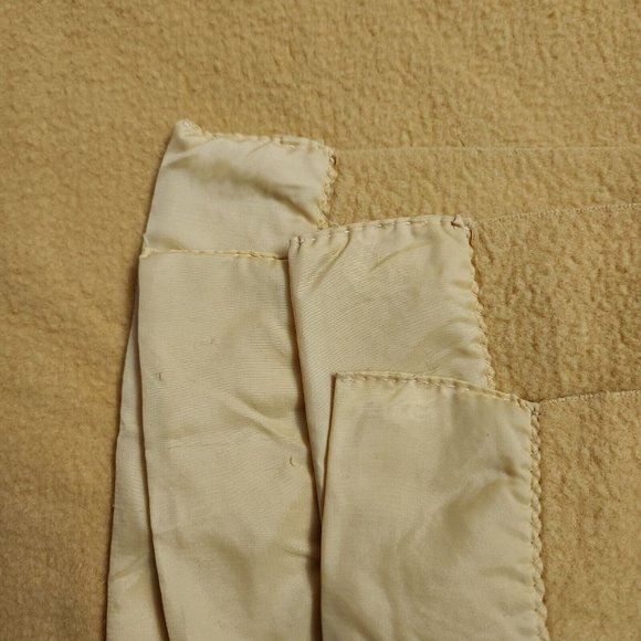 Vintage Twin Size Blanket Mustard Yellow W/ Satin Binding 79” Long X 67 “ Wide - Picture 5 of 5
